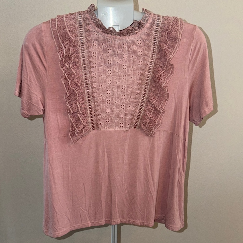 POL Lace Detail Blouse in Dusty Rose
